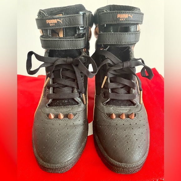 Puma Womens Sport Lifestyle Hidden Wedge Sneaker with Gold Spikes Black and Gold - Picture 2 of 12